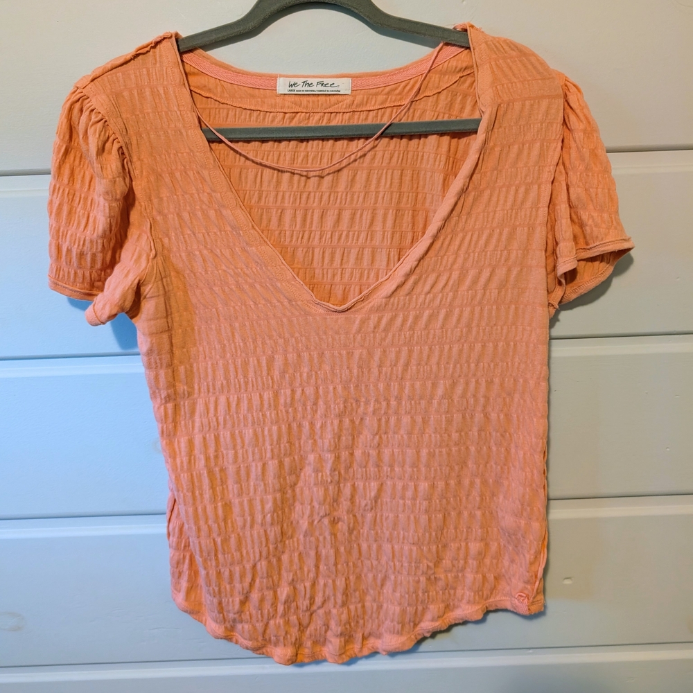 We The Free Coral V-Neck Blouse Size L